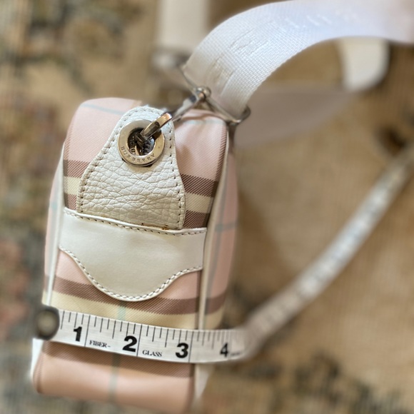 BURBERRY Pink NOVA CHECK Camera/Crossbody Bag(6”x8”)w/removeable LOGO Strap🔥EUC - Picture 8 of 17
